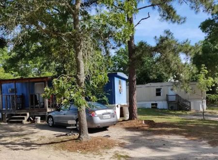 Bonnie Mobile Home Park