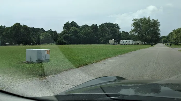 Pulaski Mobile Home & RV Park Picture 4
