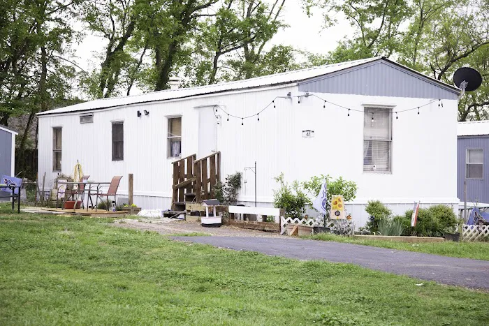 Columbia Mobile Home Community Picture 1