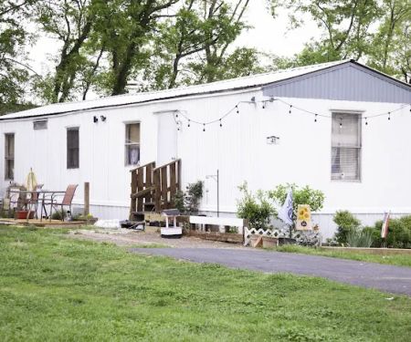 Columbia Mobile Home Community