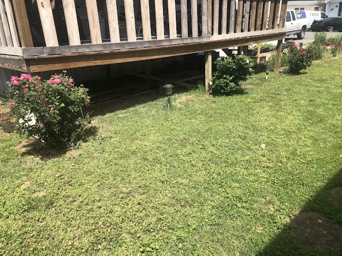 A & L Mobile Home Village Picture 10
