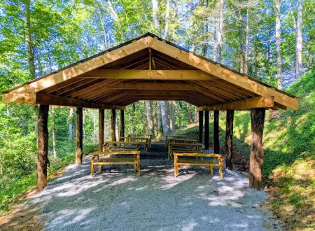 Hawthorn Haven Cabins & Chapel