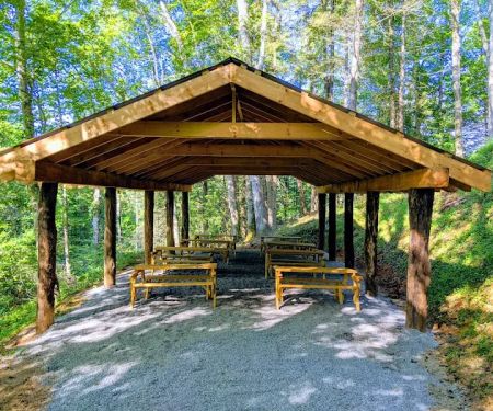 Hawthorn Haven Cabins & Chapel