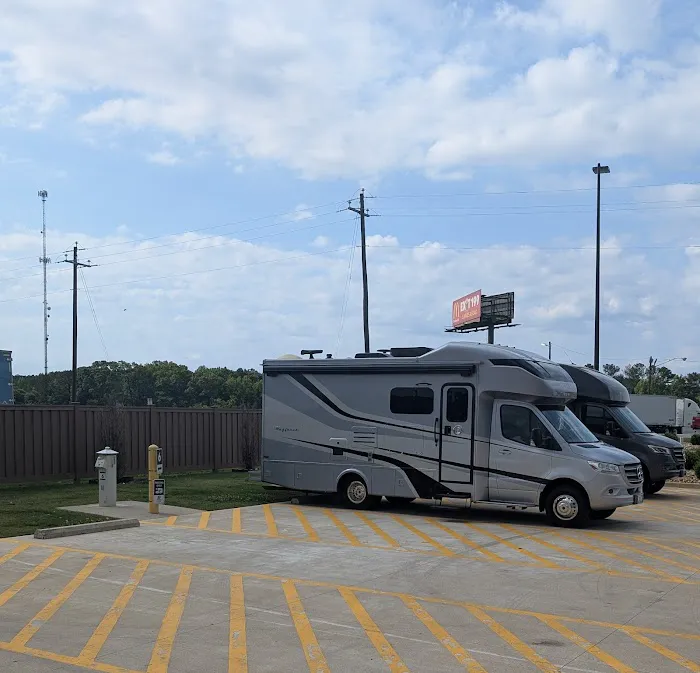 Love's RV Hookup Picture 5