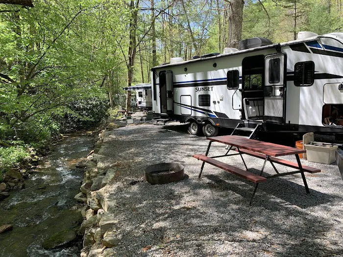 Moonshine Creek Campground Picture 6