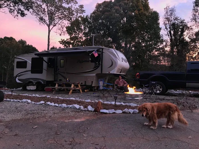 Tiger Mountain RV Camping & Cabins Picture 3