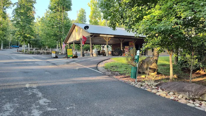 Gatlinburg East / Smoky Mountain KOA Holiday Picture 9