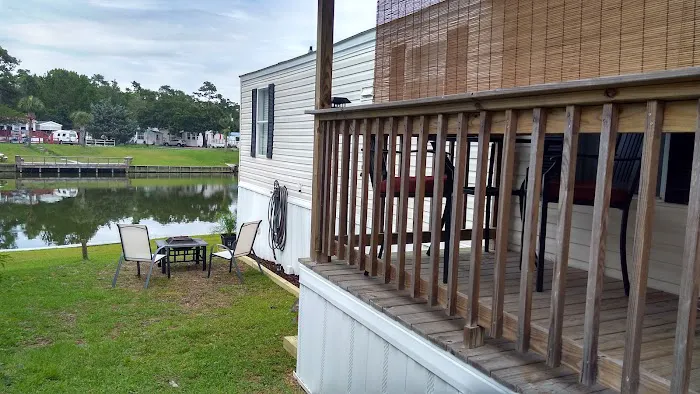 Pirate Cove Mobile Home Park Picture 10