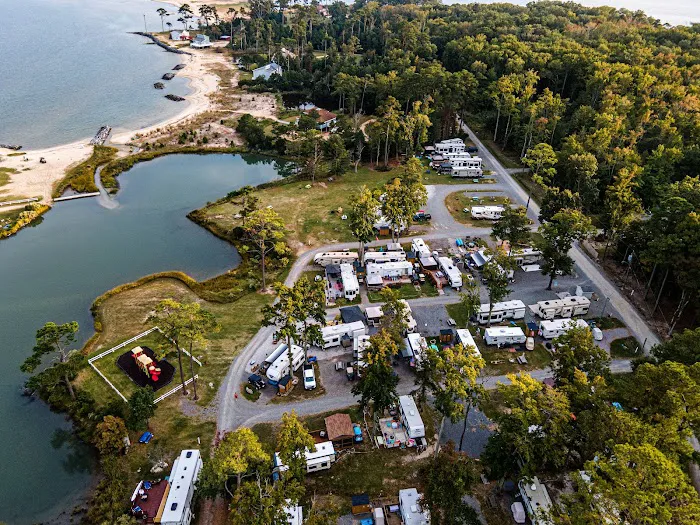 Sun Retreats Gwynn's Island Picture 3