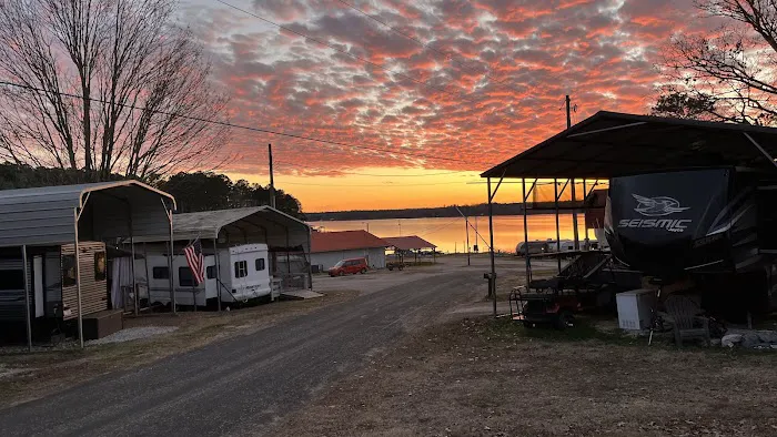 Lighthouse RV Park & Marina Picture 8