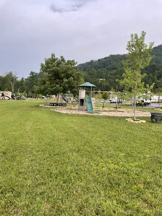 River Cove Campground Picture 5
