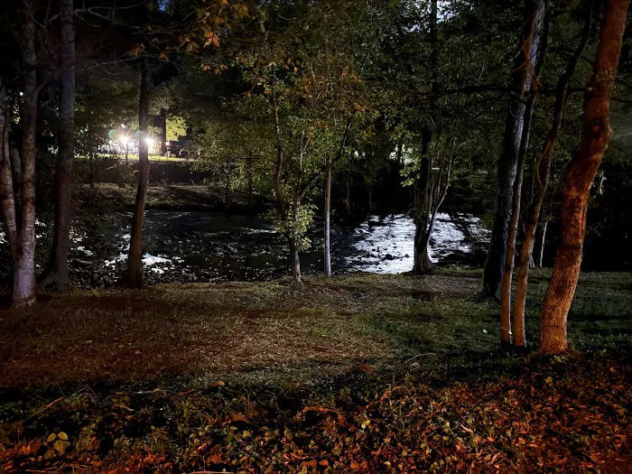 River Cove Campground Picture 7