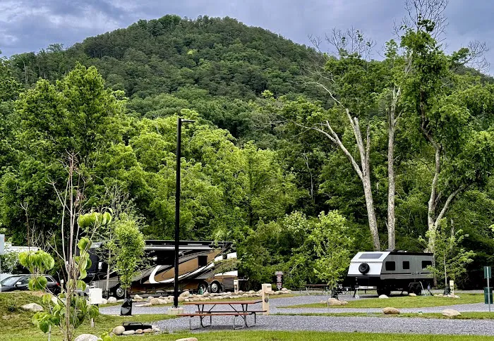 River Cove Campground Picture 6