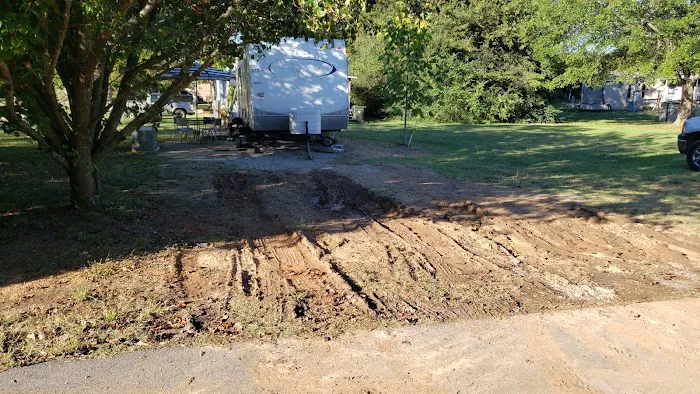 Crestwood Mobile Home Estates Picture 3