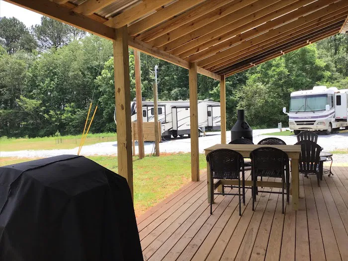 Valley Fort RV Park & Storage Picture 3
