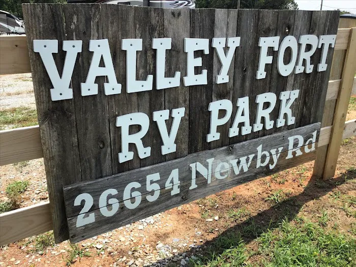 Valley Fort RV Park & Storage Picture 4