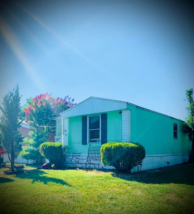 Franklin Estates Mobile Home Park Picture 1