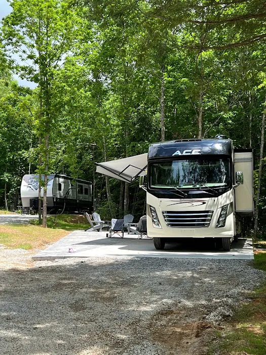 Diamond Acres Luxury RV Resort Picture 4