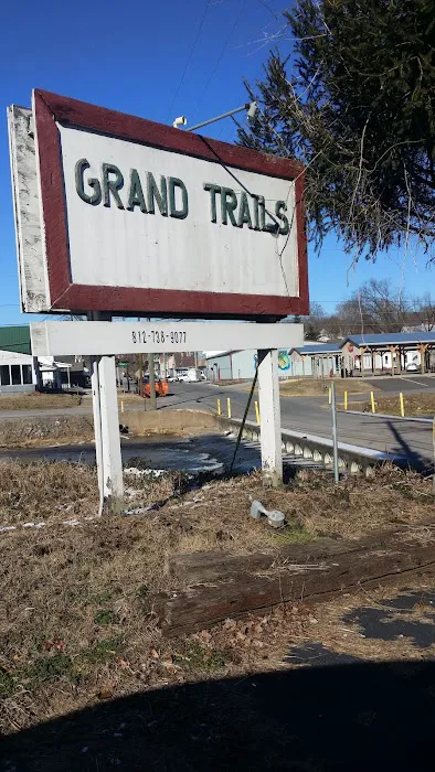 Grand Trails RV Park Picture 8