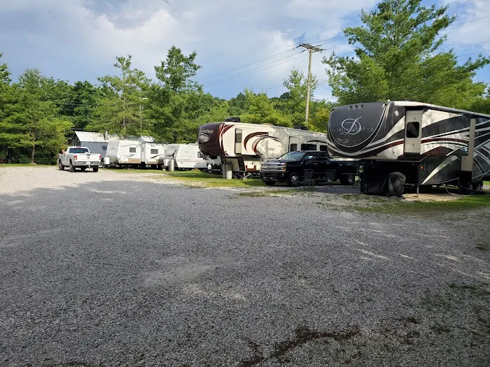 Grand Trails RV Park Picture 10