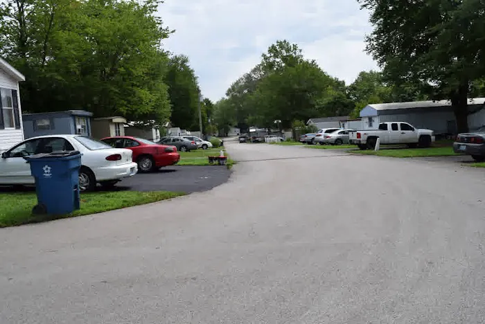 Greenwood Estates Mobile Park Picture 2