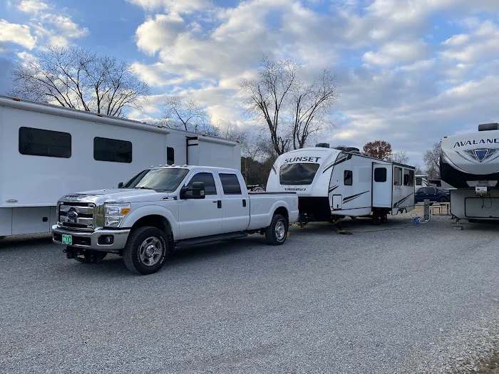 Grand Ole RV Resort and Market Picture 7