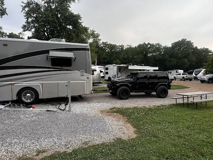 Grand Ole RV Resort and Market Picture 9