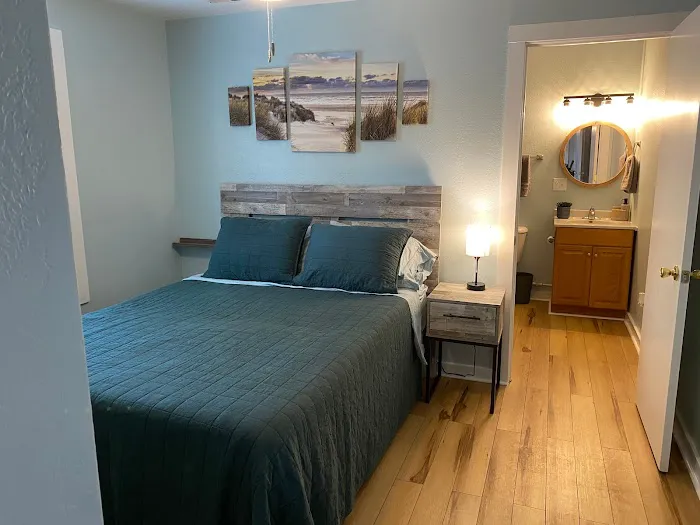 Lake Monroe Village Picture 2