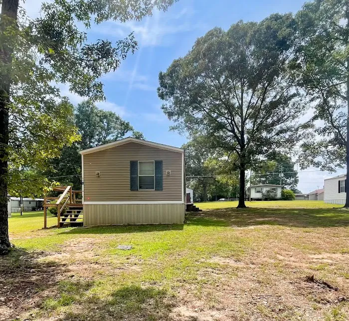 Country Living Manufactured Home Community Picture 1