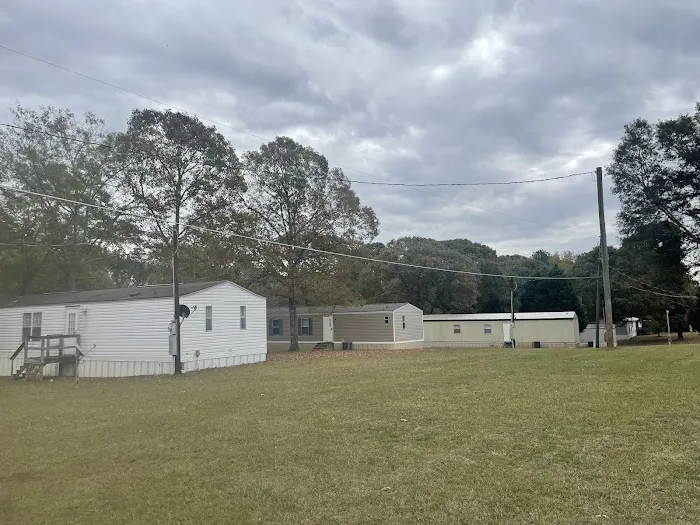 Country Living Manufactured Home Community Picture 2