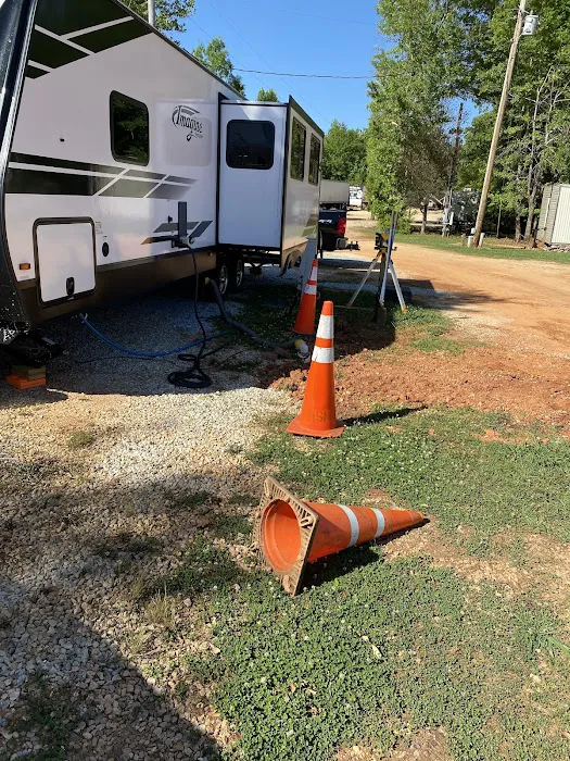 Lakeside RV Park Picture 2