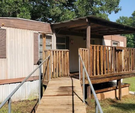 Baker's Trailer & RV Park