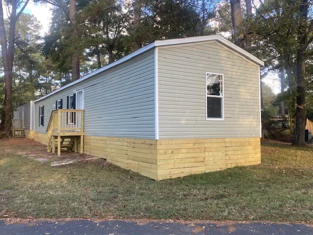 Bull Creek Mobile Home Community Picture 5