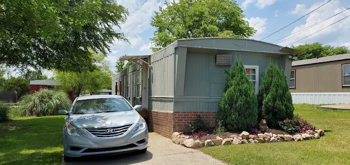Suntrace Mobile Home Community Picture 2