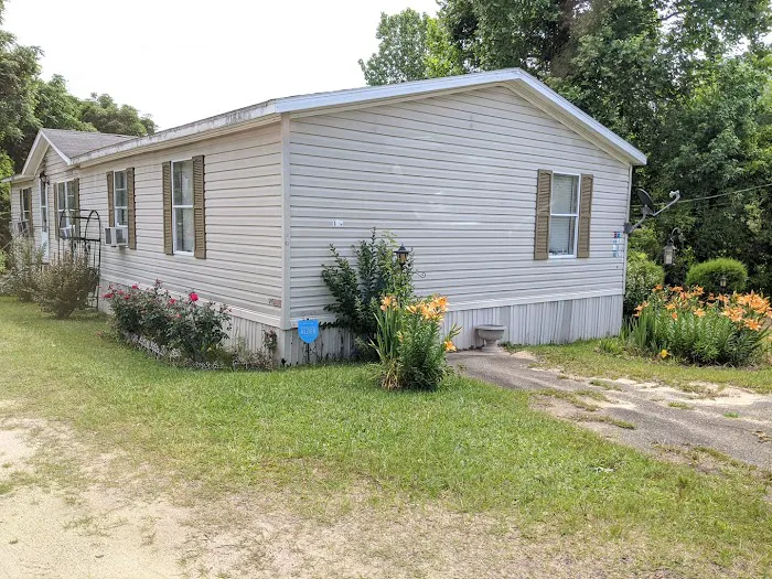 Suntrace Mobile Home Community Picture 7
