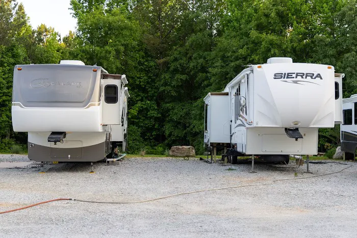 Gibson's Grove RV Park & Storage Picture 5