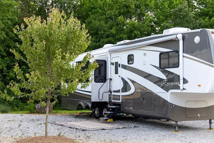 Gibson's Grove RV Park & Storage Picture 4
