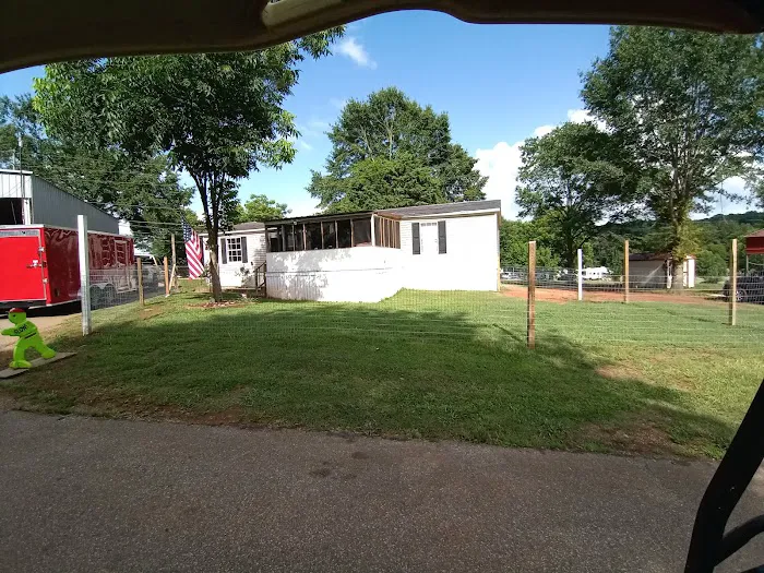 Country Court RV Park and Motel Picture 3