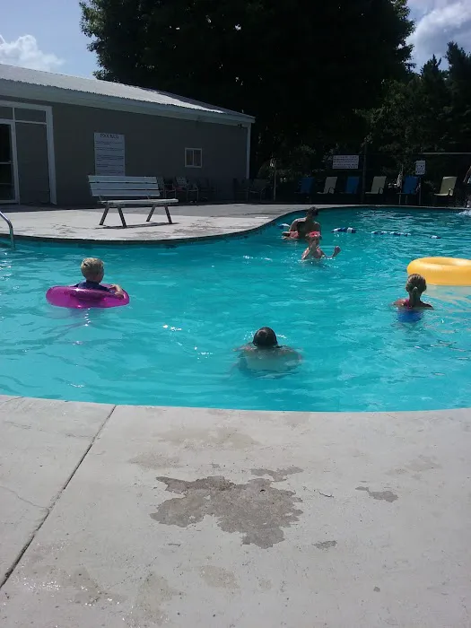 Mini Mountain Campground Picture 9