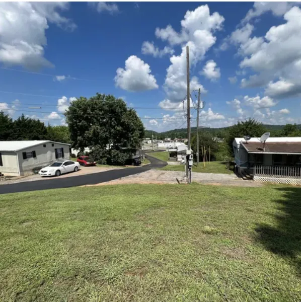 Evergreen Mobile Home Park Picture 1