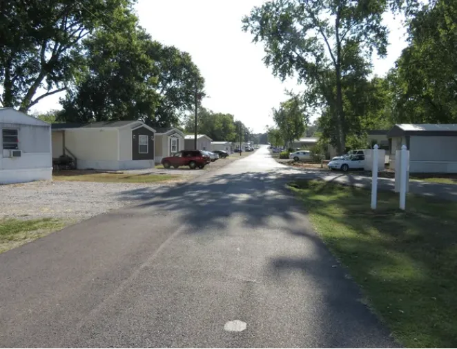 University Estates Mobile Home Community Picture 4
