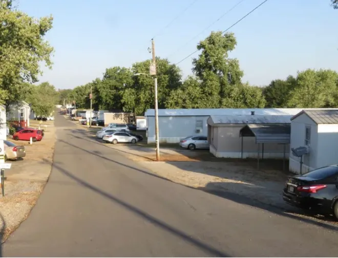 University Estates Mobile Home Community Picture 5