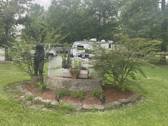 Pineview RV Campground Picture 1