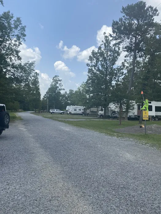 Pineview RV Campground Picture 6