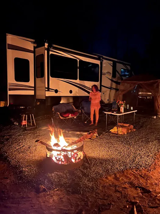 Savage Creek RV Park Picture 6