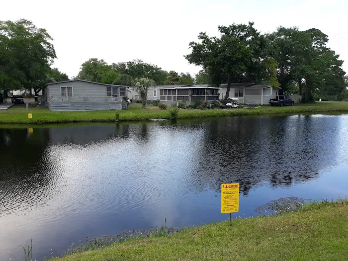 Inlet Oaks Village Picture 3