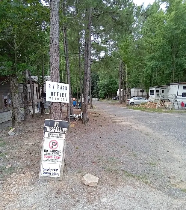 Nubia's shade tree rv park Picture 3