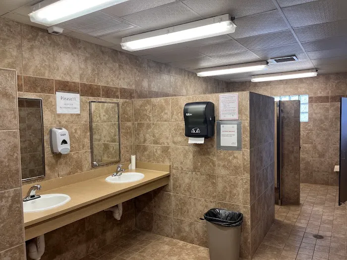 T's Outback RV Park Picture 3