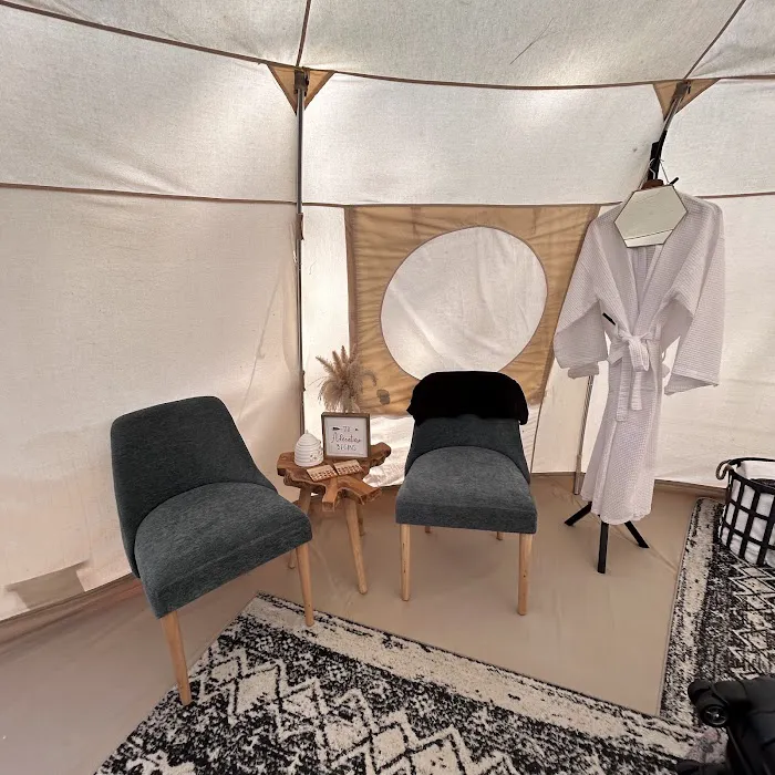 Untamed Honey Glampsites Picture 7