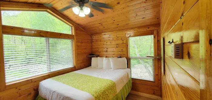 Pinetree Estates Manufactured Home Community Picture 1
